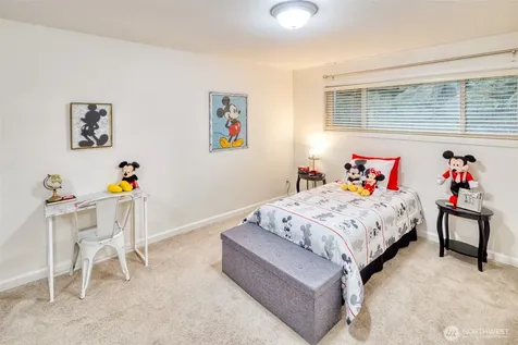15208 NE 8th Street Bellevue WA 98007