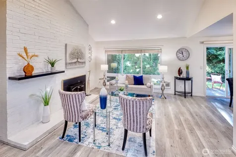 15208 NE 8th Street Bellevue WA 98007