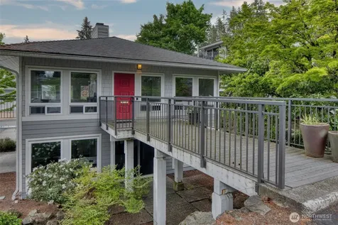 15208 NE 8th Street Bellevue WA 98007