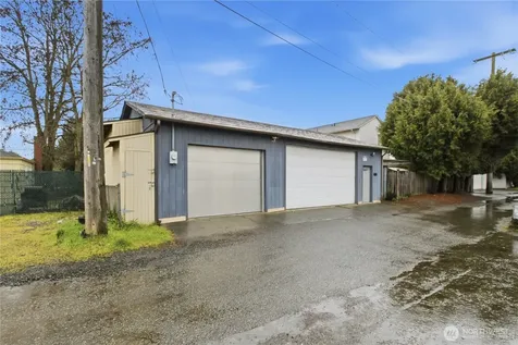 10041 15th Avenue SW Seattle WA 98146