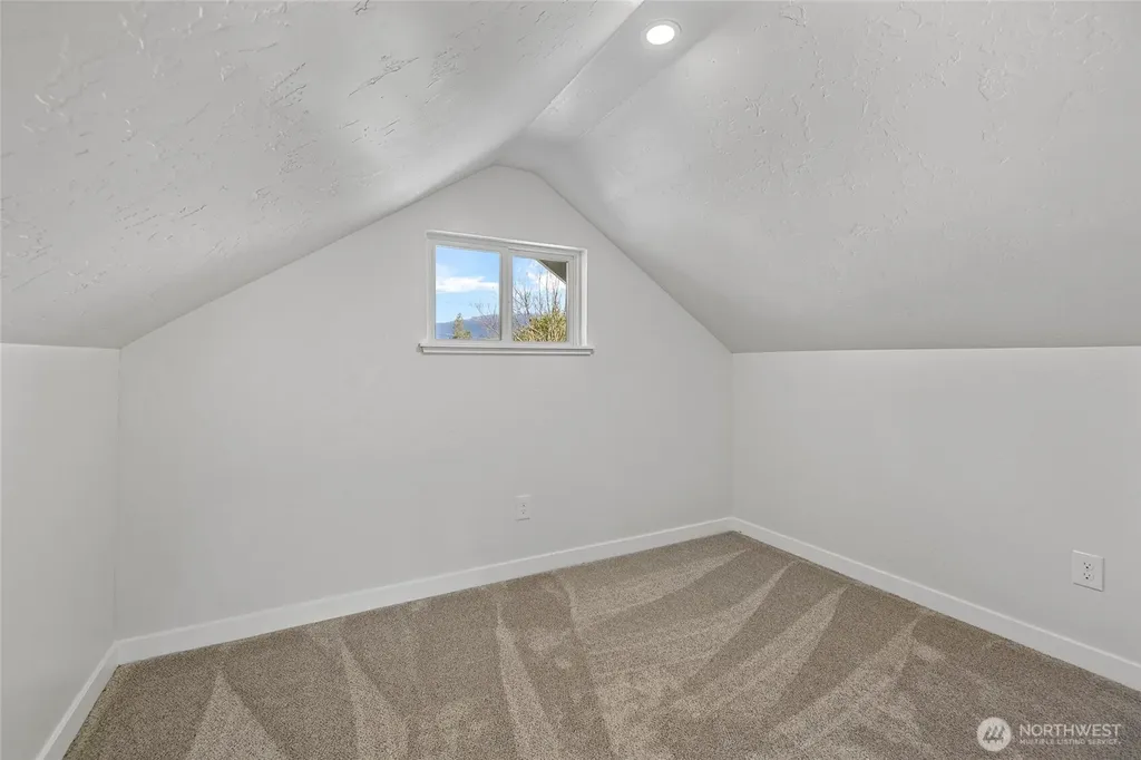 24578 Wicker Road Sedro Woolley WA 98284