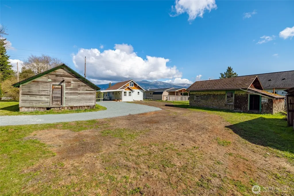 24578 Wicker Road Sedro Woolley WA 98284