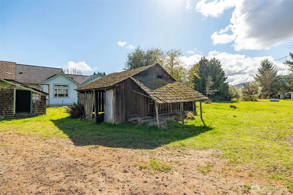 24578 Wicker Road Sedro Woolley WA 98284