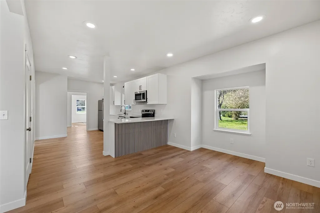 24578 Wicker Road Sedro Woolley WA 98284