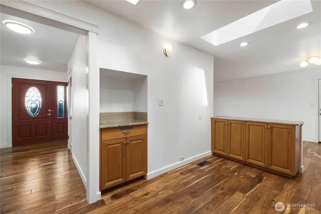 741 S 295th Place Federal Way WA 98003
