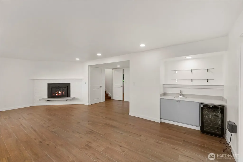 741 S 295th Place Federal Way WA 98003