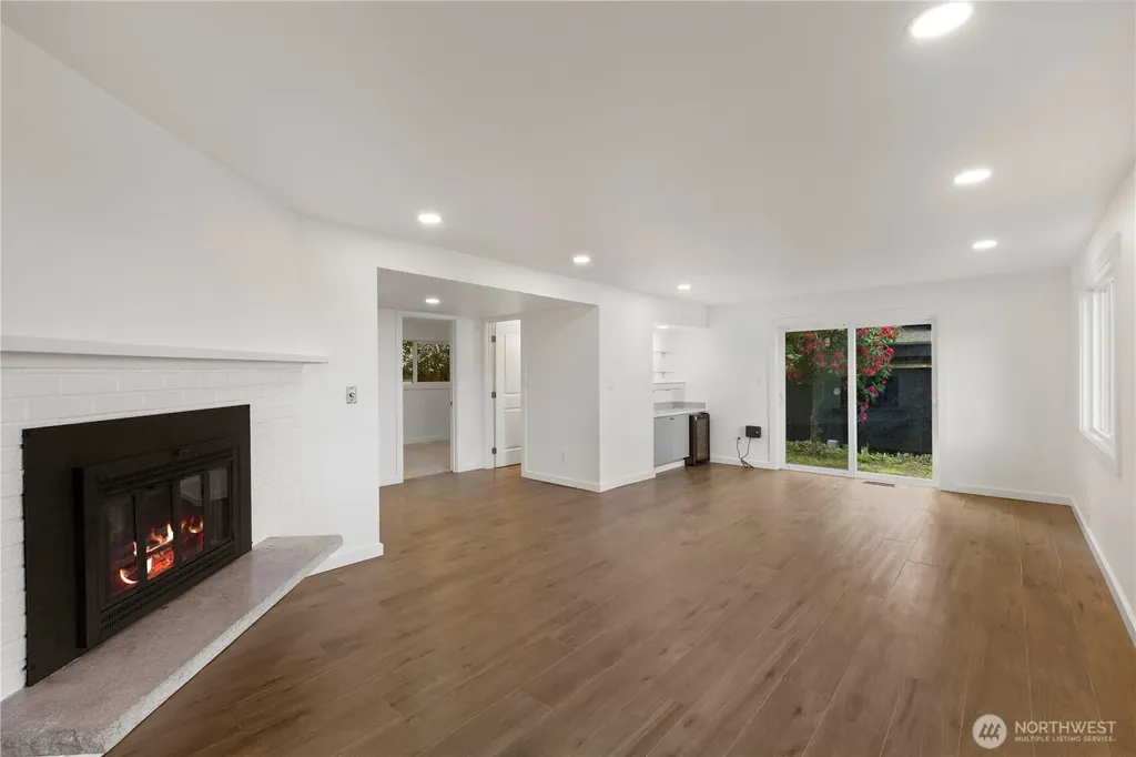 741 S 295th Place Federal Way WA 98003