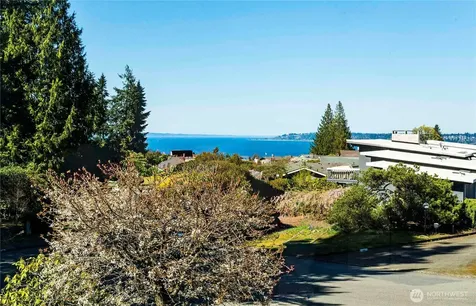 741 S 295th Place Federal Way WA 98003
