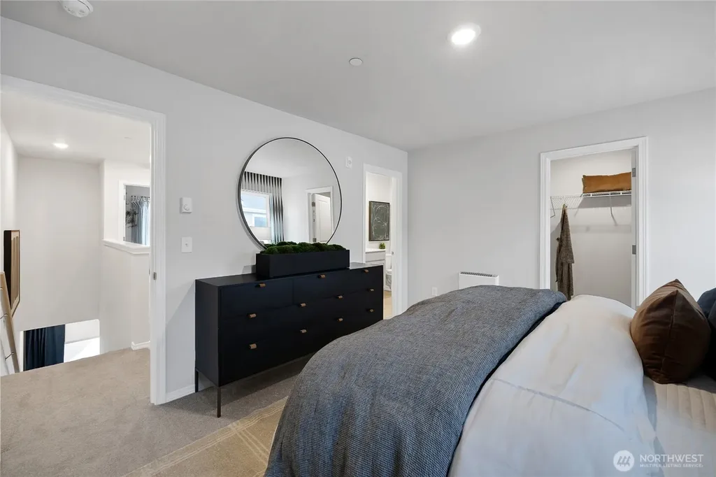 34140 Emerald Ridge Avenue SE Black Diamond WA 98010