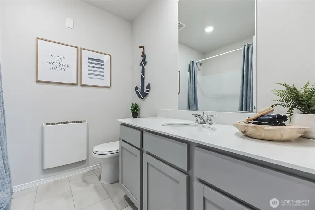 34140 Emerald Ridge Avenue SE Black Diamond WA 98010