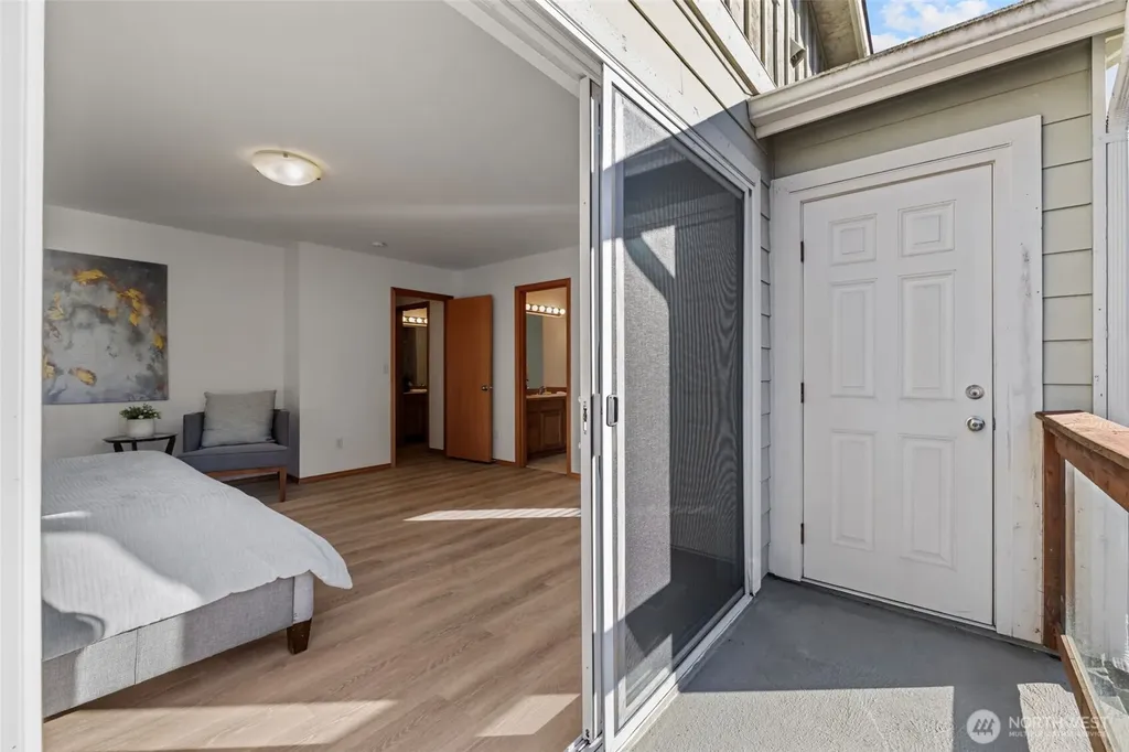 23727 80th Court W Shoreline WA 98026