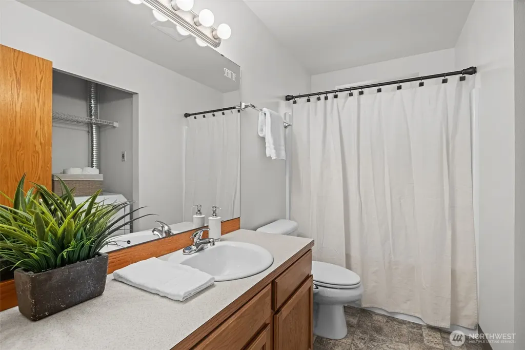 23727 80th Court W Shoreline WA 98026