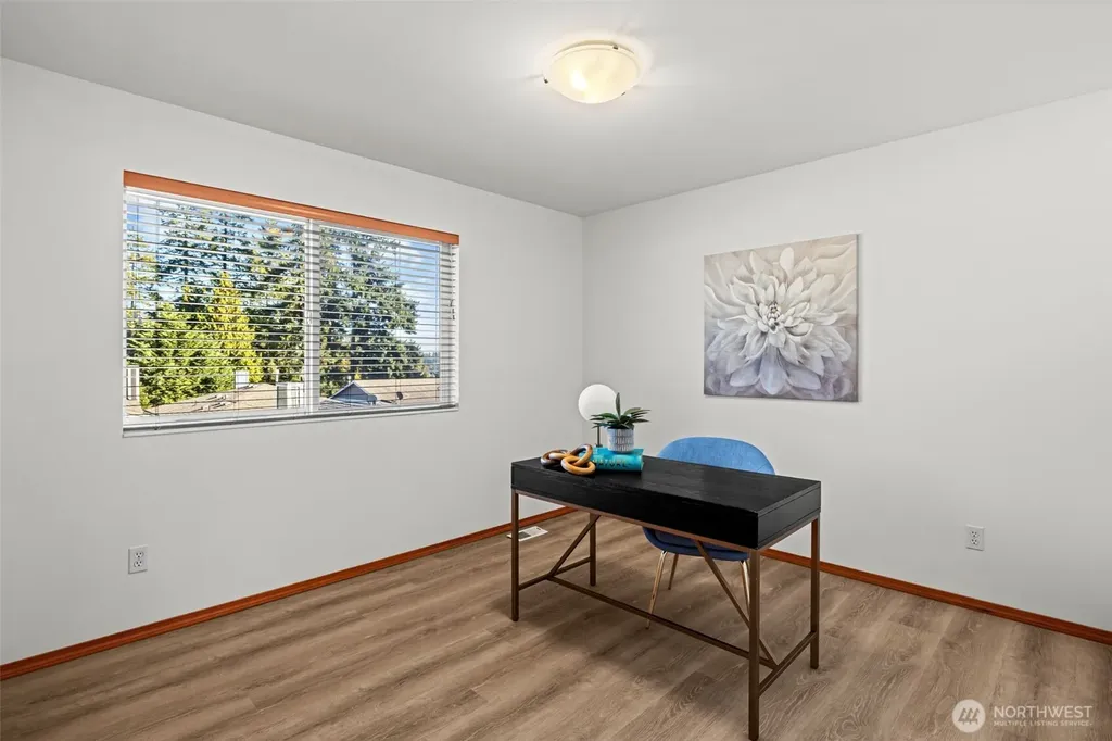 23727 80th Court W Shoreline WA 98026