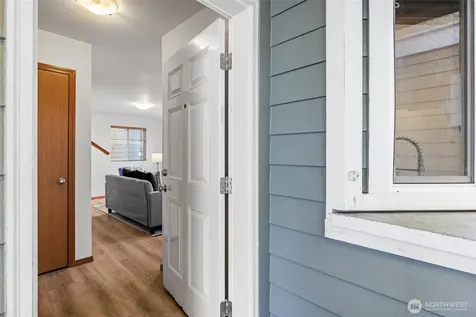 23727 80th Court W Shoreline WA 98026