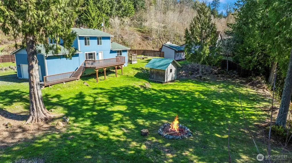 13018 532nd Street E Eatonville WA 98328