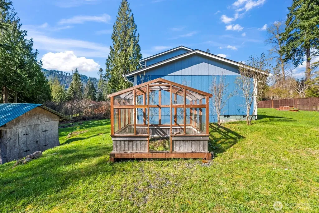 13018 532nd Street E Eatonville WA 98328