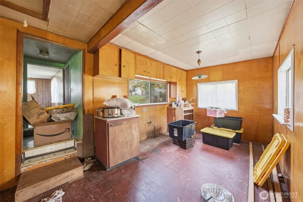34315 Tanwax Drive E Eatonville WA 98328