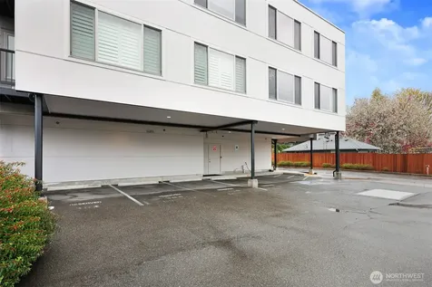 6219 NE 181st Street Kenmore WA 98028