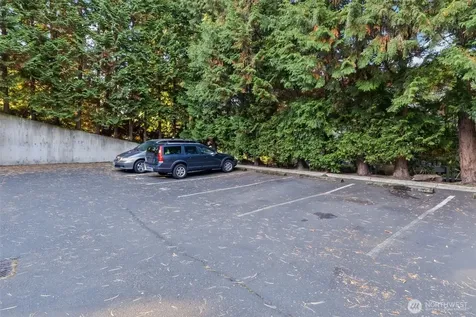7930 SE 34th Street Mercer Island WA 98040