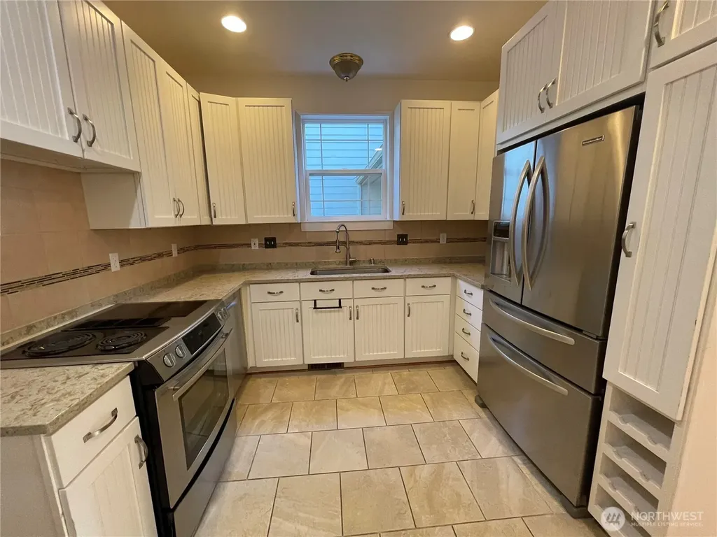 8456 Landing Lane SE Port Orchard WA 98367