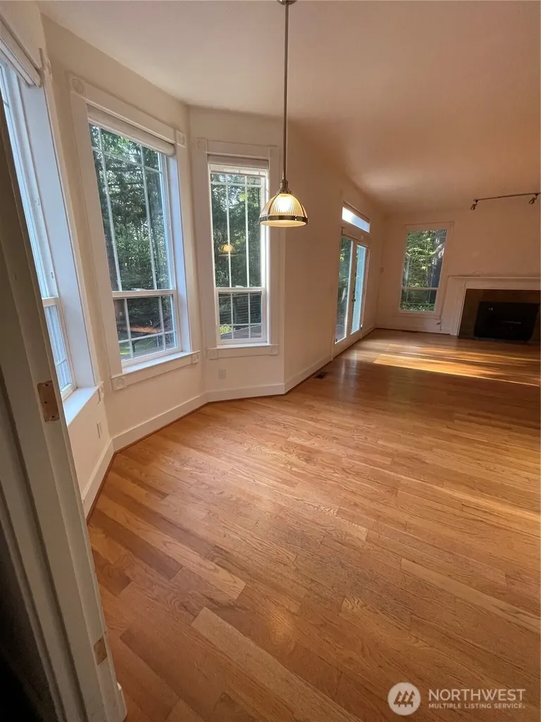 8456 Landing Lane SE Port Orchard WA 98367