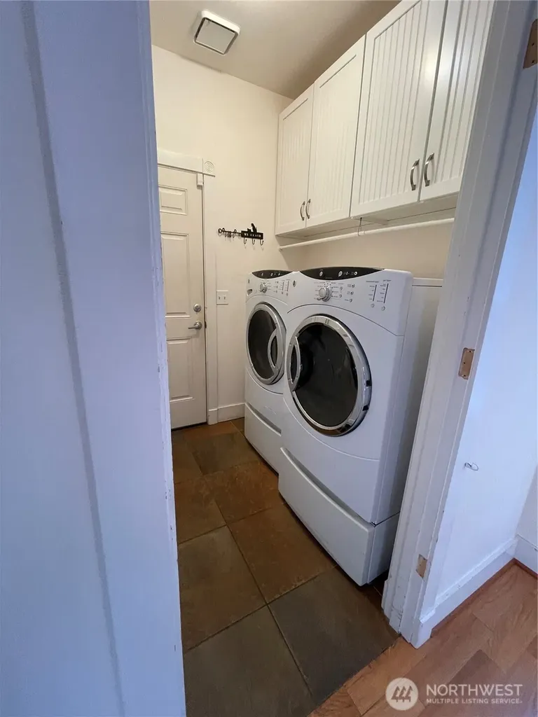 8456 Landing Lane SE Port Orchard WA 98367