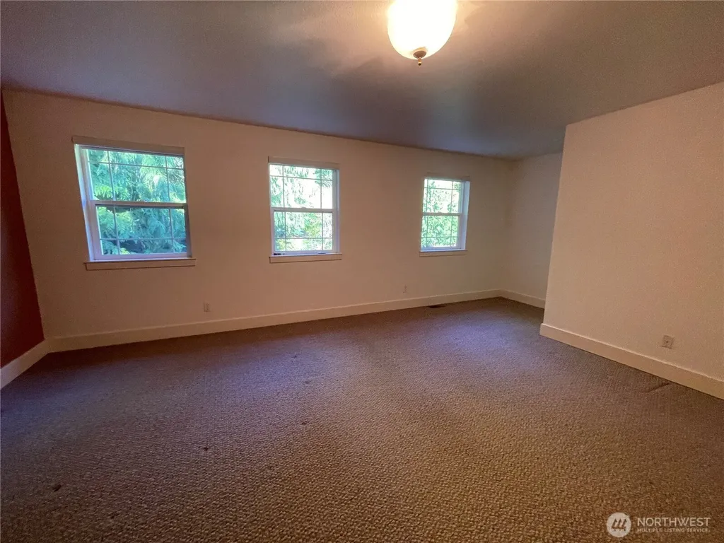 8456 Landing Lane SE Port Orchard WA 98367