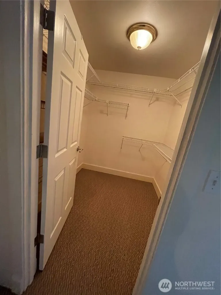 8456 Landing Lane SE Port Orchard WA 98367