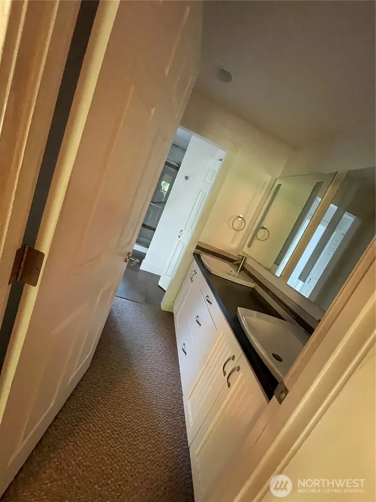 8456 Landing Lane SE Port Orchard WA 98367
