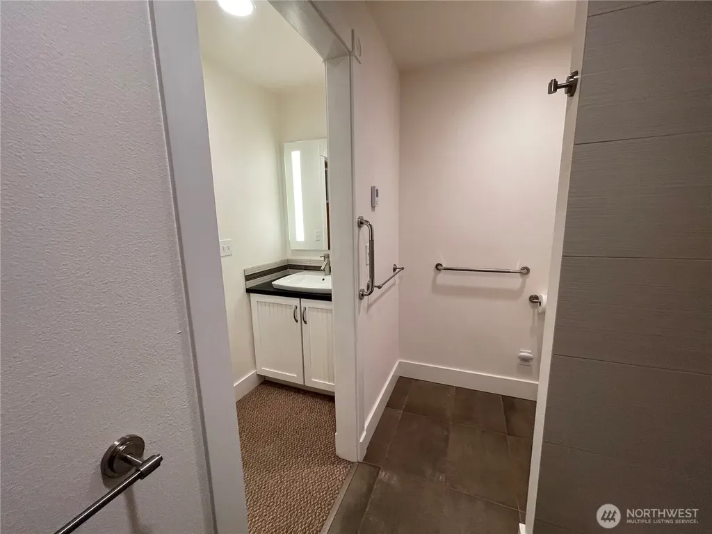 8456 Landing Lane SE Port Orchard WA 98367