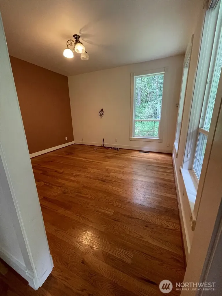 8456 Landing Lane SE Port Orchard WA 98367