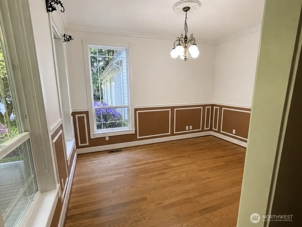 8456 Landing Lane SE Port Orchard WA 98367