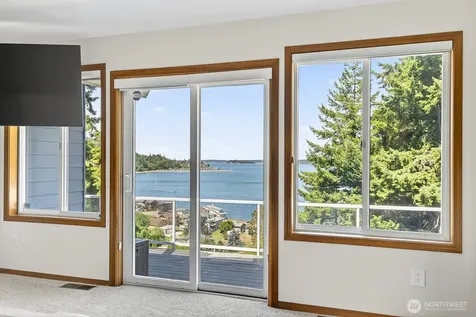 1107 Puesta Del Sol Camano Island WA 98282