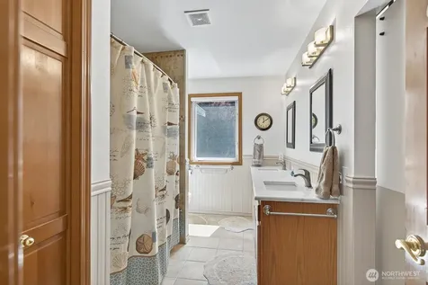 1107 Puesta Del Sol Camano Island WA 98282