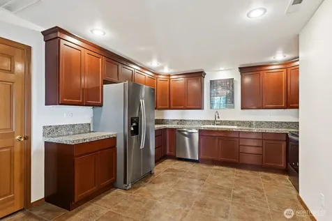 1107 Puesta Del Sol Camano Island WA 98282