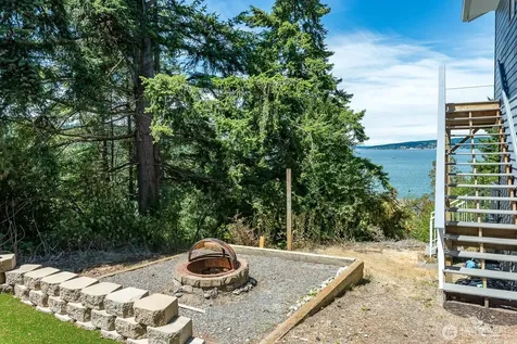 1107 Puesta Del Sol Camano Island WA 98282
