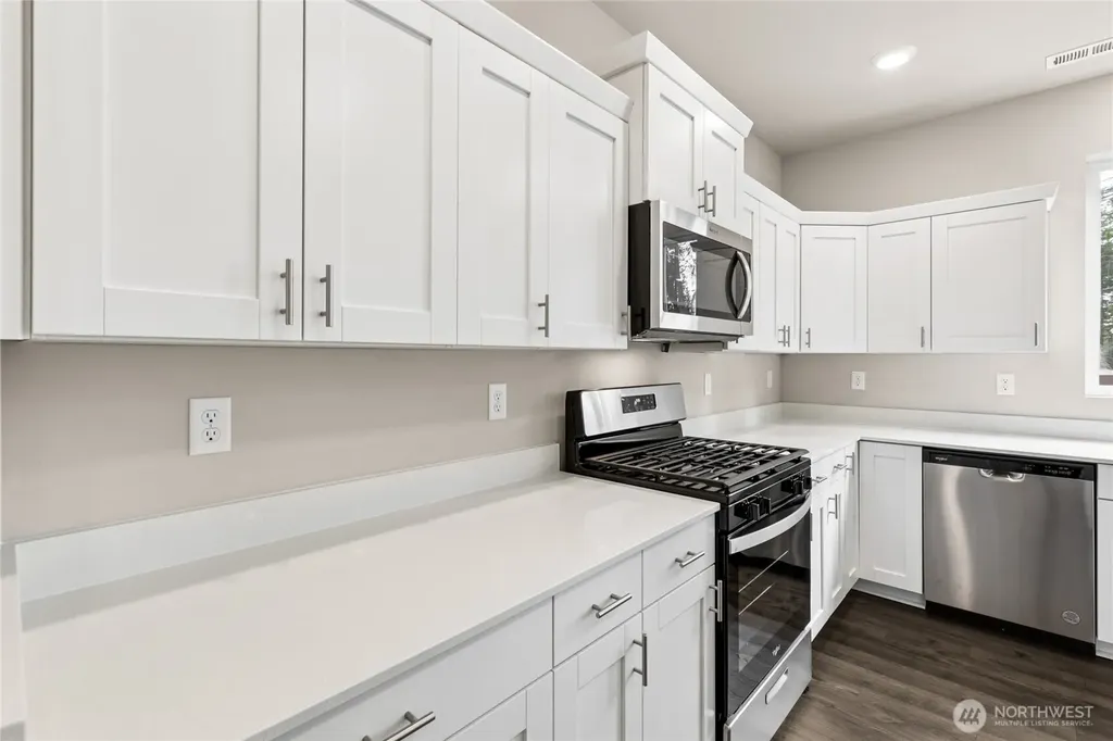 4023 Hyde Loop NE Olympia WA 98506