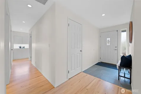 5918 128th Avenue SE Bellevue WA 98006