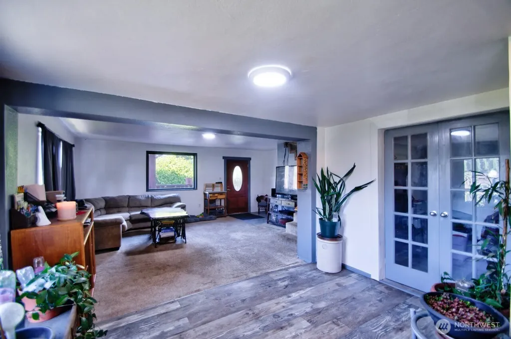 715 Copalis Beach Road Copalis Beach WA 98535