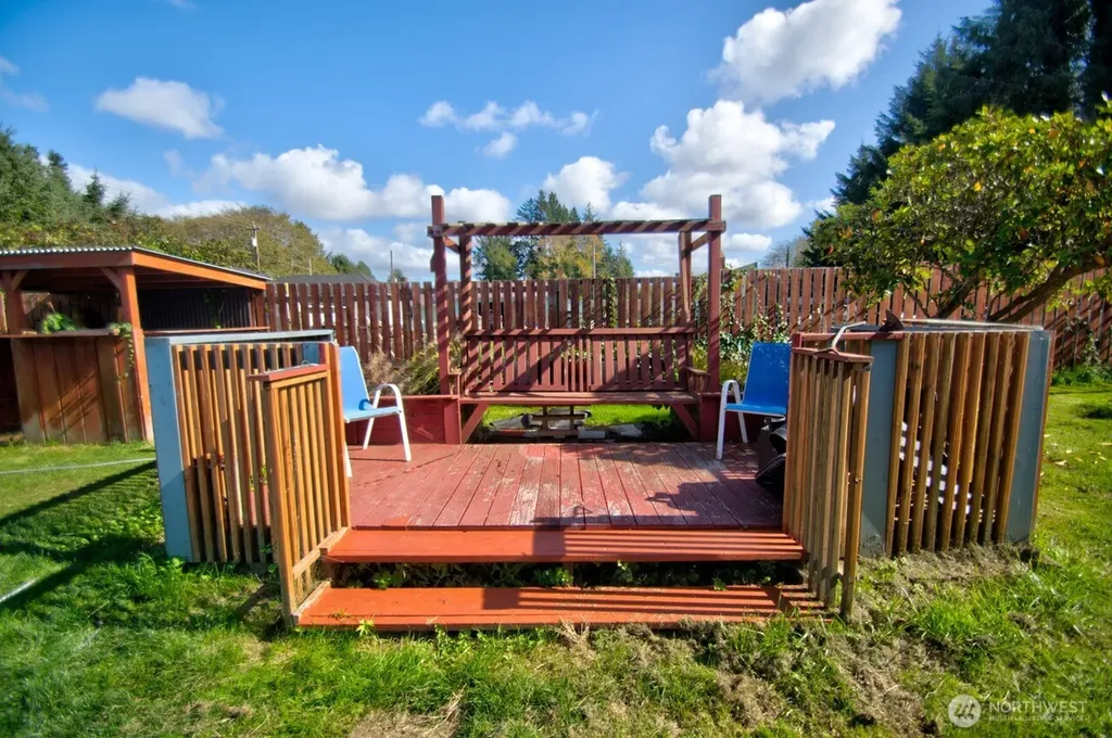 715 Copalis Beach Road Copalis Beach WA 98535