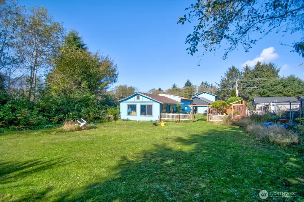 715 Copalis Beach Road Copalis Beach WA 98535