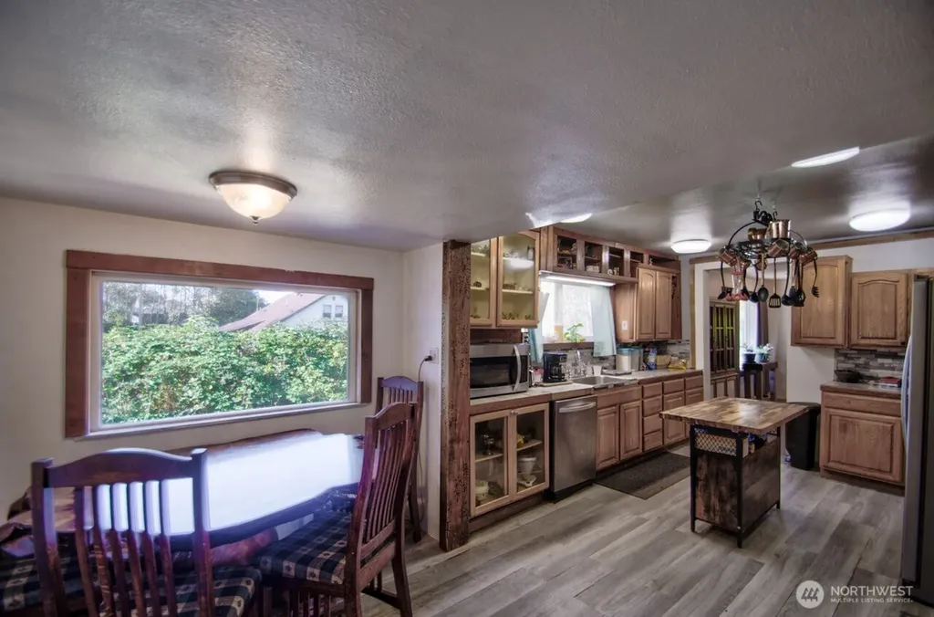 715 Copalis Beach Road Copalis Beach WA 98535