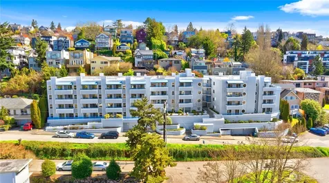 2244 13th Ave W Seattle WA 98119