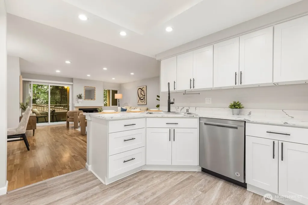 7600 SE 29th Street Mercer Island WA 98040
