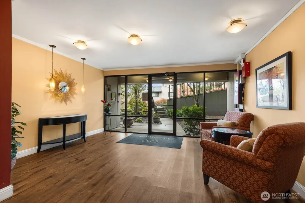 7600 SE 29th Street Mercer Island WA 98040