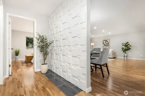 7600 SE 29th Street Mercer Island WA 98040