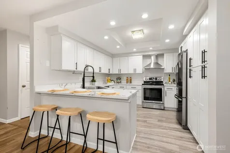 7600 SE 29th Street Mercer Island WA 98040