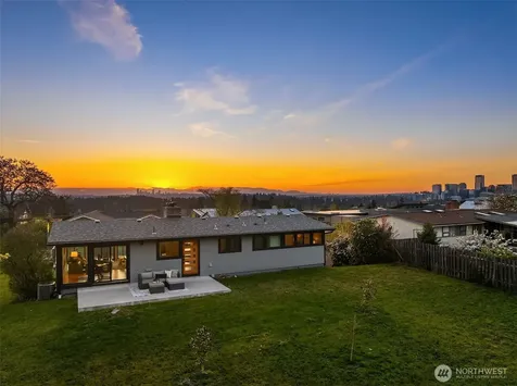 2032 123rd Avenue SE Bellevue WA 98005