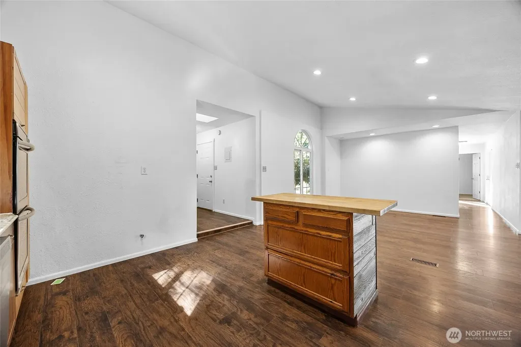 19108 2nd Street NW Lakebay WA 98349