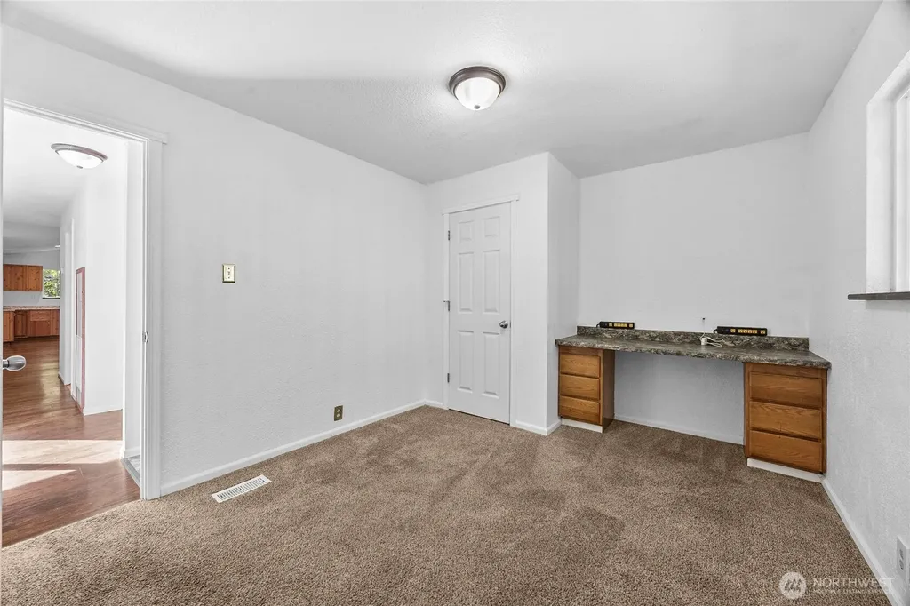 19108 2nd Street NW Lakebay WA 98349